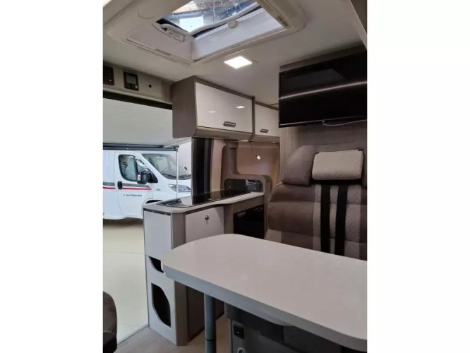 Chausson Vip 594 S Roadline 140PK Trekhaak  foto: 20