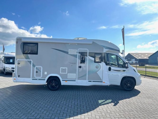 Chausson Titanium VIP 777 GA enkele-bedden/automaat  foto: 20