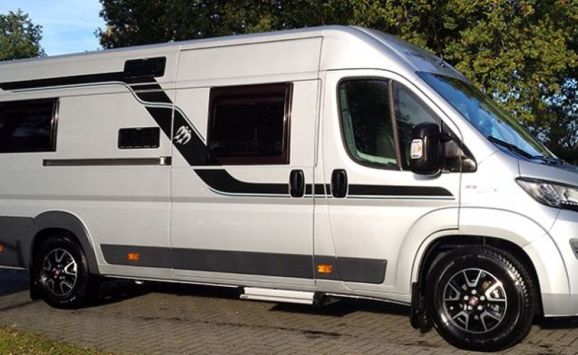 Knaus 4 pers. Rent a Knaus camper in Rogat? From €135 p.d. - Goboony photo: 0