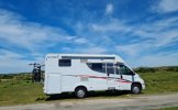 Sunlight 2 pers. Rent a Sunlight camper in Naarden? From € 120 pd - Goboony photo: 4