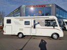 Hymer Exis-i 674 single beds photo: 2