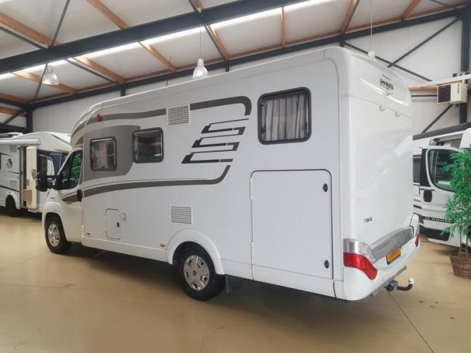 Hymer Tramp 568 SL 150PK Enkele Bedden Airco 