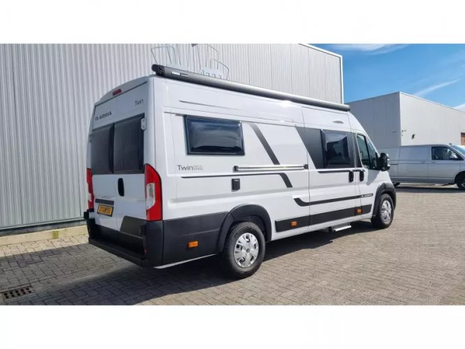 Adria Twin Axess 640 SL 