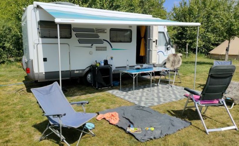 Hymer 4 pers. Rent a Hymer motorhome in 's-Hertogenbosch? From € 121 pd - Goboony photo: 0