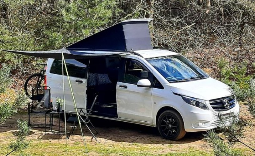 Mercedes Benz 2 pers. Rent a Mercedes-Benz camper in Soerendonk? From € 104 pd - Goboony photo: 0