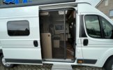 Hymer 2 pers. Rent a Hymer motorhome in Klazienaveen? From € 109 pd - Goboony photo: 3