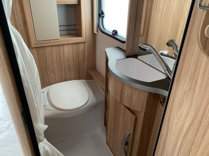 Eriba Nova Light 465 CARAVAN DEALS foto: 9