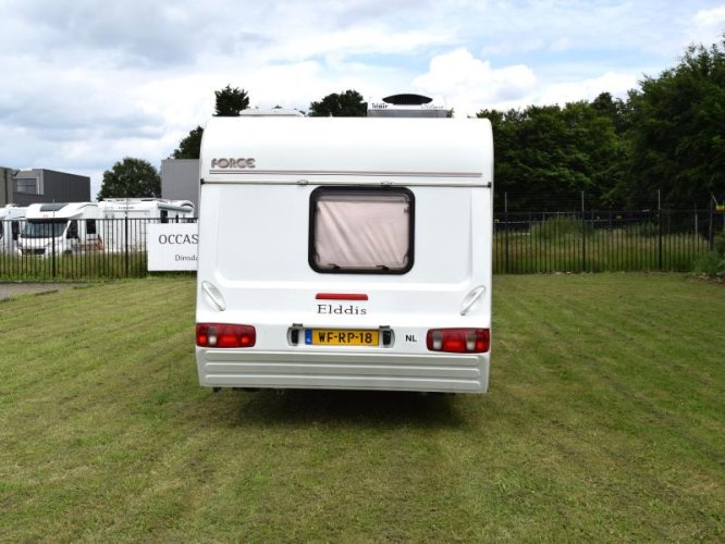 Elddis Force 4502 met mover en airco 