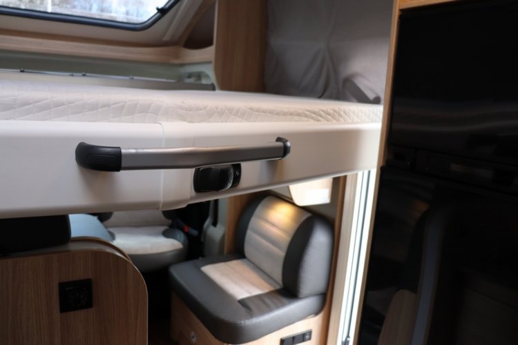 Sunlight Adventure Edition T 69 L met Queens en hefbed Fiat 140 pk collectie 2021 Hymer ( 72  foto: 72