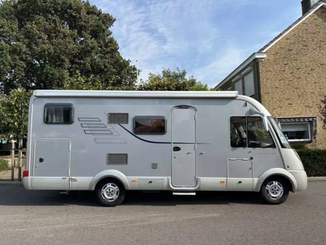 Hymer B674 CL Enkele bedden + Hefbed 