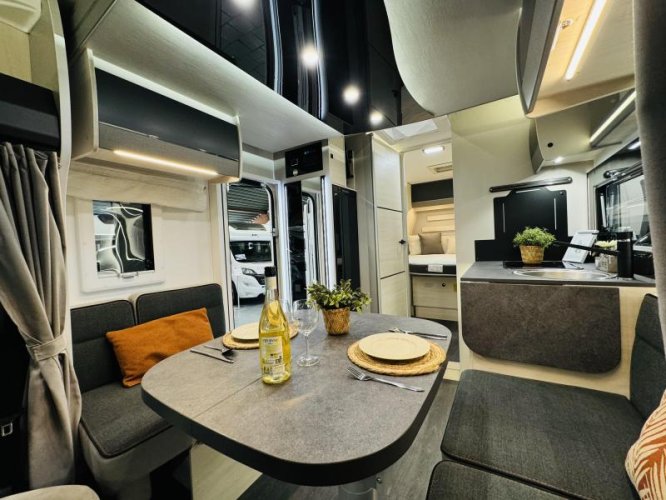 Chausson Titanium Ultimate 788 Automaat Queensbed Hefbed  foto: 9