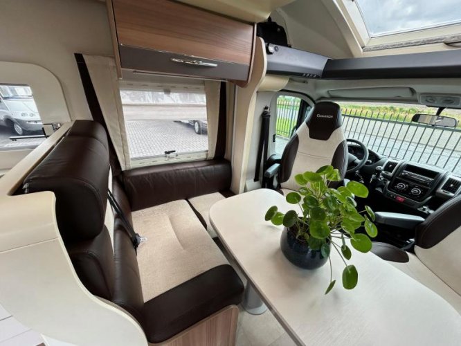 Chausson Flash 718 EB queensbed/hefbed/2015  foto: 15