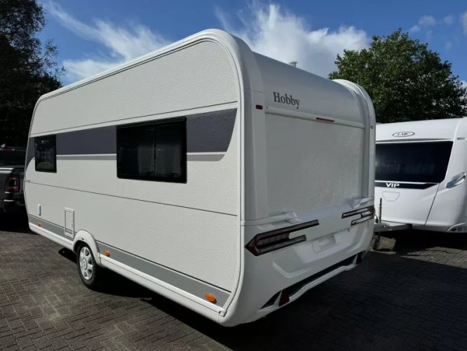 Hobby De Luxe 460 LU 2025 | Enkele bedden 