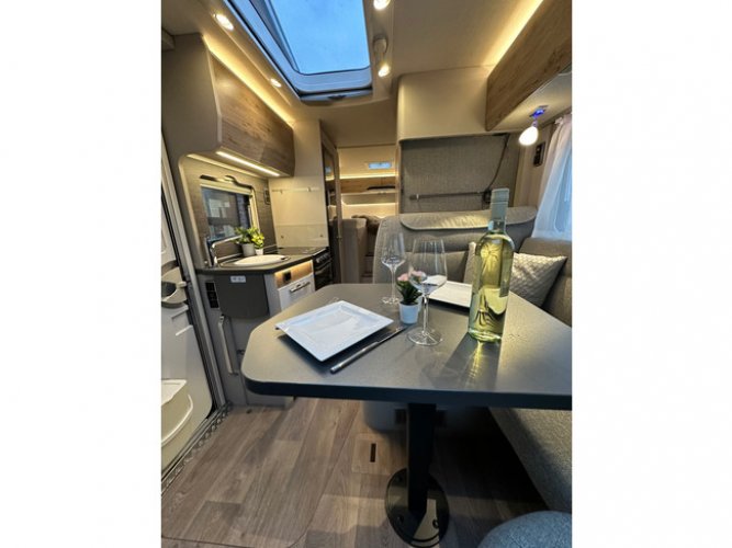 Hymer Exsis T 580 Automaat 9G! Vol opties! 180pk! Oven! foto: 15