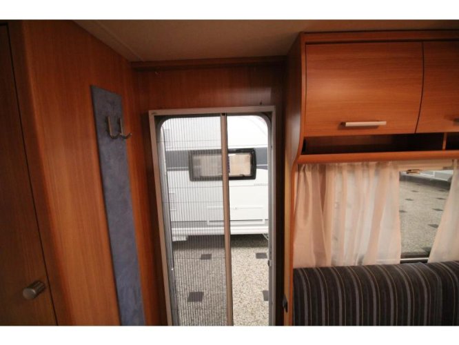 Knaus Sport 450 FU Voortent  foto: 5