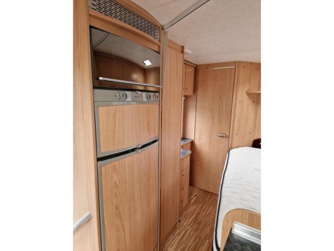 Bürstner Solano 710 Camper met Face to Face !  foto: 9