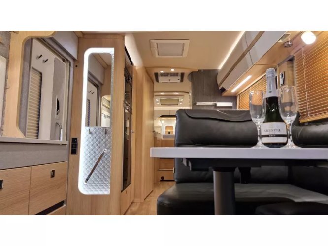 Hymer BML Master Line 880 met alle denkbare opties!  foto: 21