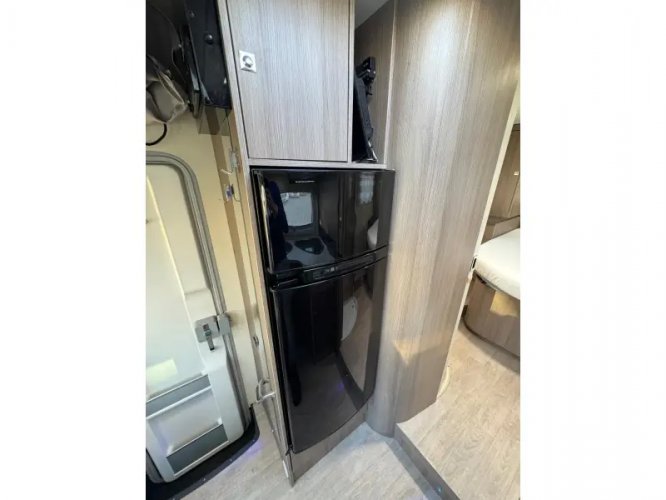 Chausson Flash 718 EB Queensbed Hefbed  foto: 15