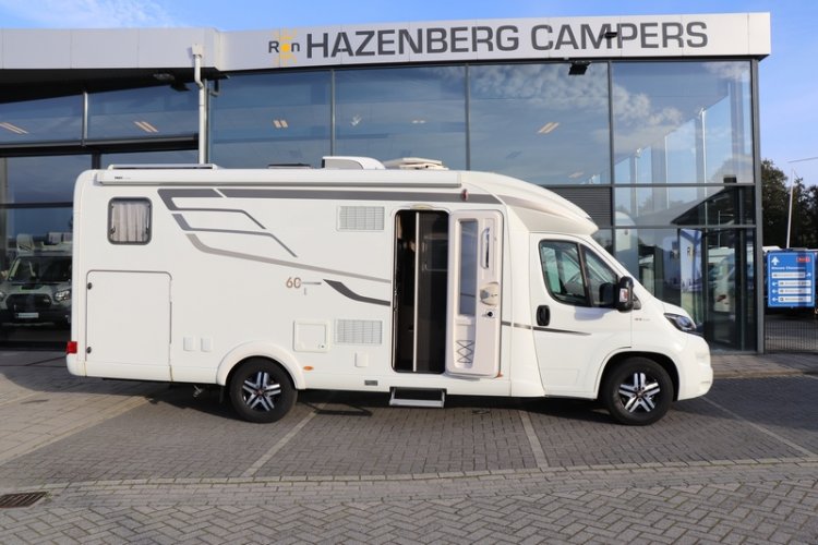 Hymer T 678 CL 60 jaren editie maxi chassis AUTOMAAT 150 pk enkele bedden + hefbed (56  foto: 21