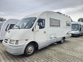 Mobilvetta Design 35 dikke iveco motor. 