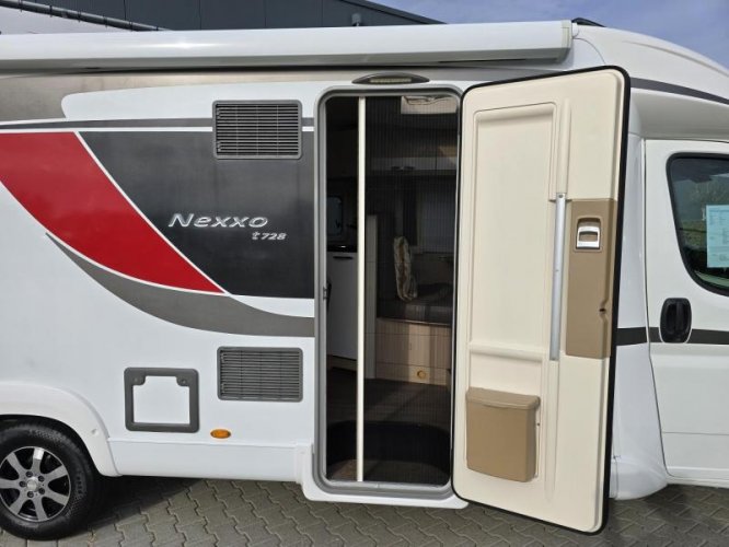 Bürstner Nexxo T 728 G Lengte Bedden Garage 