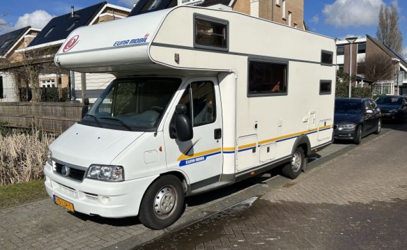 Fiat 5 pers. Rent a Fiat camper in Schipluiden? From € 69 pd - Goboony photo: 0