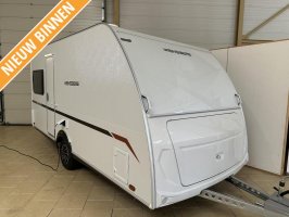 Weinsberg CaraCito 450 FU gas / 1350kg / frans bed 