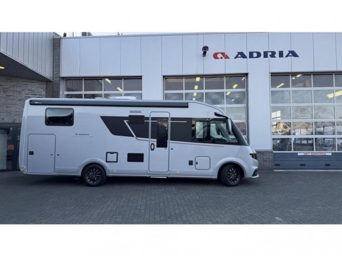 Adria Super Sonic 780 SL 9 Traps Automaat foto: 1