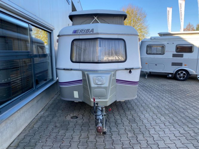 Eriba Touring Triton 430 Toilet INCLUSIEF STALLING foto: 18