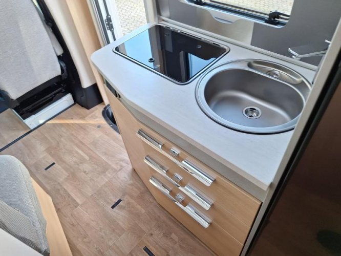 Hymer B-MCT 580 - XXL BED - 9G AUTOMAAT  foto: 12