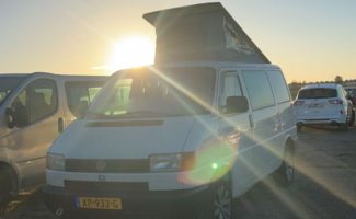 Volkswagen 2 pers. Volkswagen camper huren in Steenwijkerwold? Vanaf € 57 p.d. - Goboony