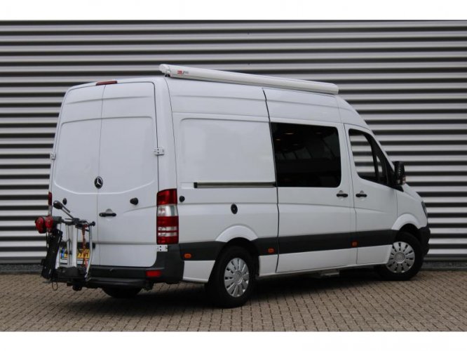 Mercedes-Benz Sprinter Lengtebedden 129PK TV WC 