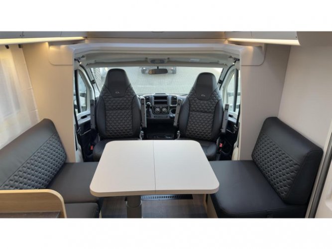 Adria Coral Axess 650 DL 9 Traps Automaat foto: 23