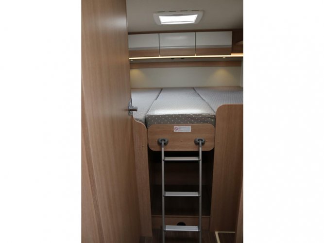 Sunlight T 68 130pk JTD | Enkele bedden | Grote garage | Luifel | Hefbed | foto: 17