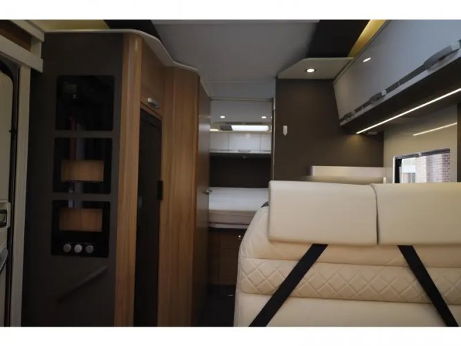 Adria Coral Plus 670 SC 160 Pk, Wintercamper  foto: 13