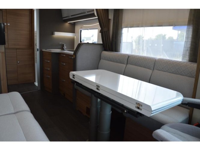 Adria Matrix Plus 600 DT Face to face  foto: 11