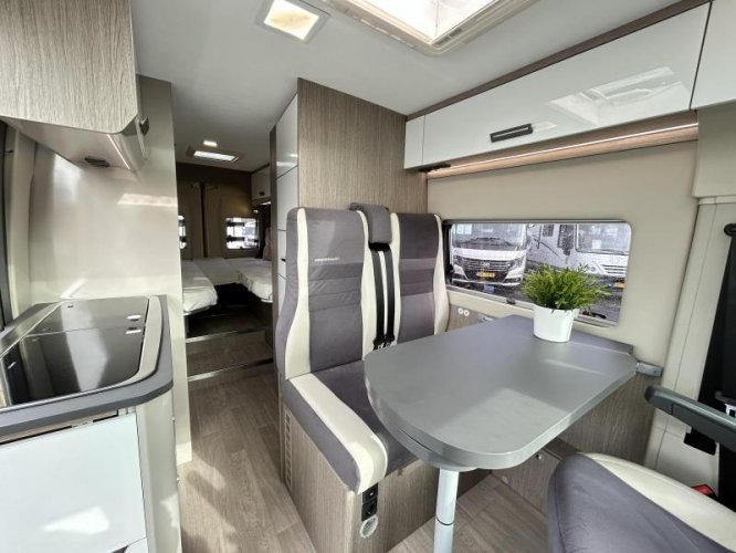 Chausson V697 enkele-bedden/2020/Euro-6  foto: 7