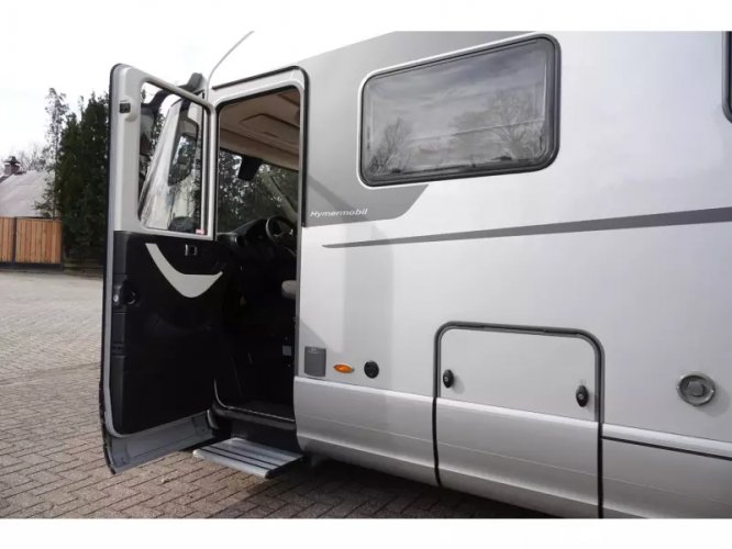 Hymer BML I 890  foto: 6