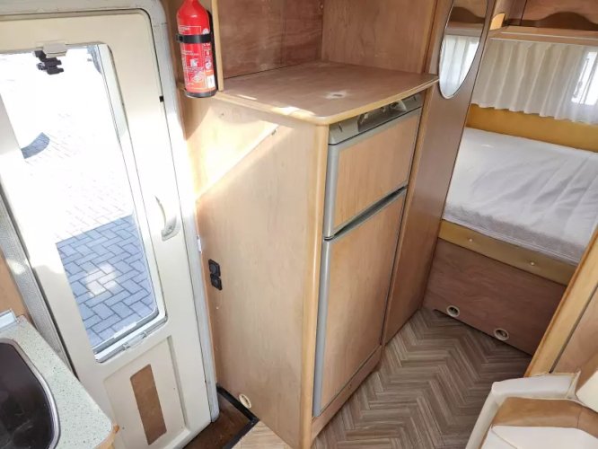 Bürstner Harmony 618 vastbed/128pk/6.50m/2002  foto: 12