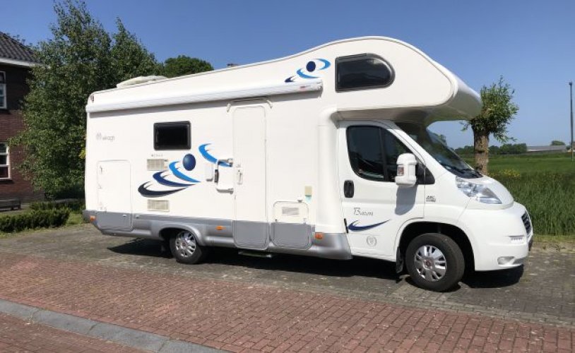 Elnagh 5 Pers. Elnagh-Wohnmobilvermietung in Alphen aan Den Rijn? Ab 139 € pro Tag - Goboony-Foto: 1