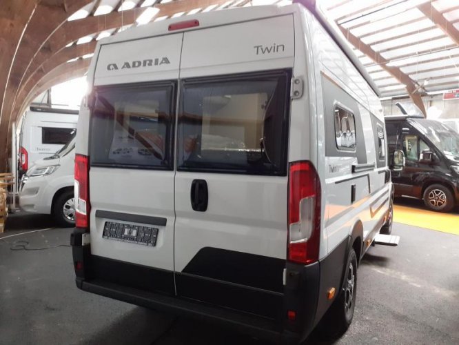 Adria Twin Plus 640 SLB Gratis Busbiker twv 2875, 