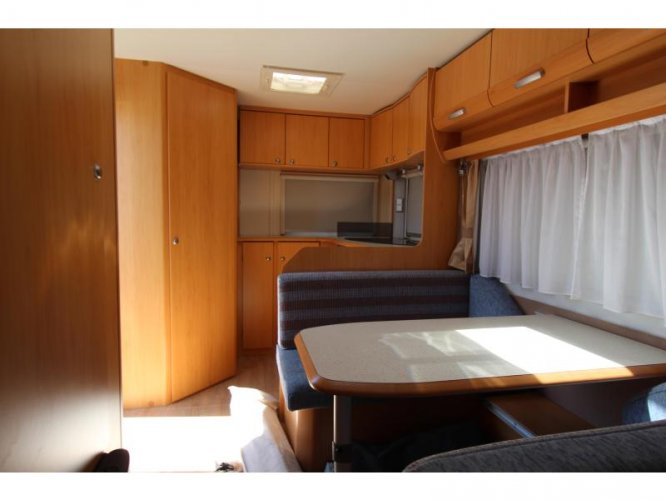 Beyerland Sprinter 440 HK Dwarsbed  foto: 6