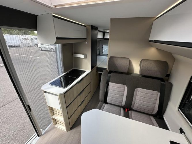 Adria Twin Plus 600 SPB 9Traps Automaat  foto: 11