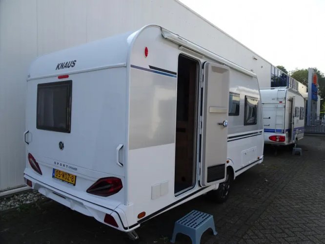 Knaus Sport E-Power Selection 420 QD Mover, Thule, Fietsenrek  foto: 6