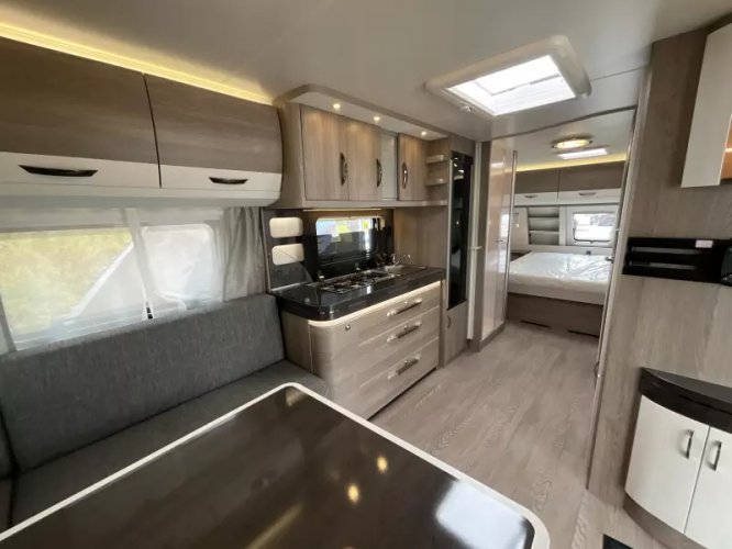 Hobby Prestige 650 UFF ZGAN-VRIJSTND BED-LU  foto: 6