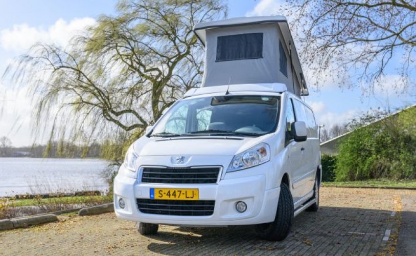 Peugeot 3 pers. Louer un camping-car Peugeot à Lisserbroek ? À partir de 73 € pj - Goboony photo : 0