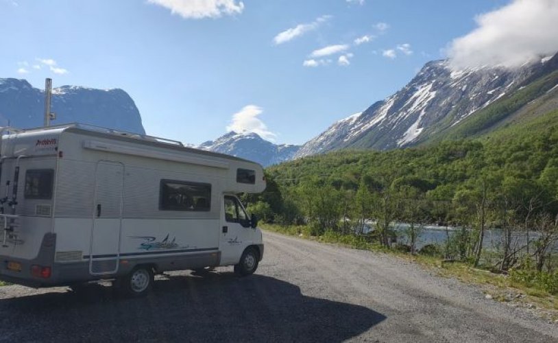 Fiat 3 pers. Rent a Fiat camper in Ens? From € 67 pd - Goboony photo: 1