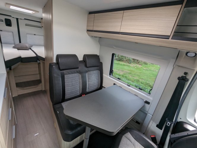 ADRIA TWIN 640SL lengtebedden busbiker foto: 14