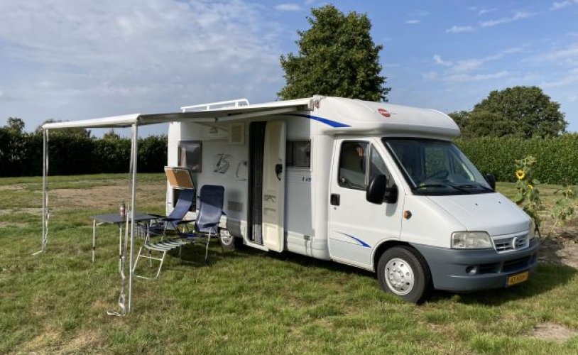 Bürstner 4 pers. Want to rent a Bürstner camper in Wapenveld? From €84 per day - Goboony photo: 0