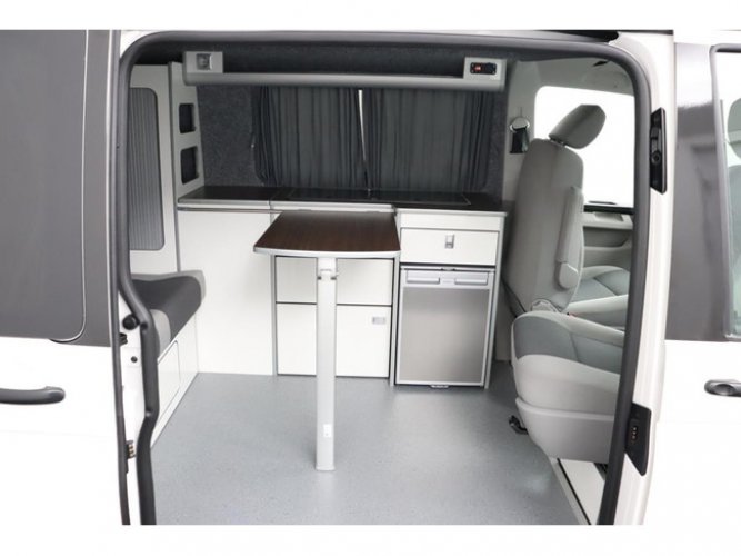 Volkswagen Transporter Buscamper 2.0TDi 102Pk Inbouw nieuw California-look | 4-zitpl. / 4-slaapplaatsen | Slaaphefdak | NIEUWSTAAT foto: 7